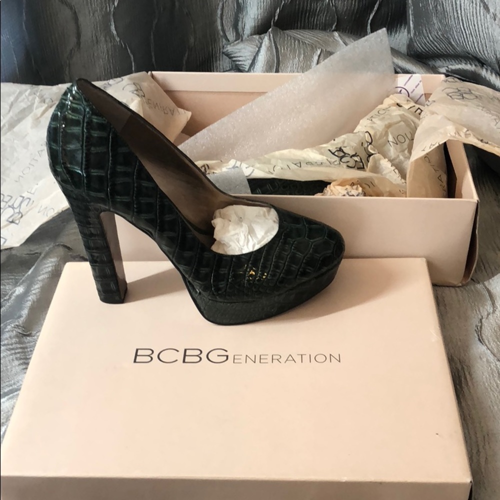NIB BCBG Jodie Croc Heels